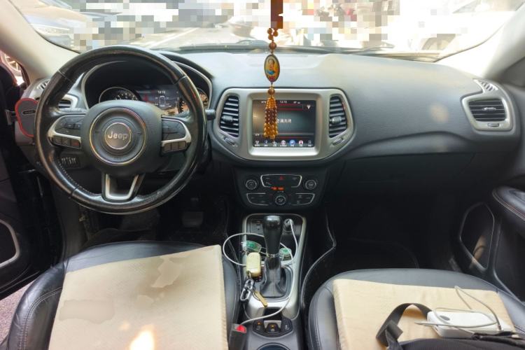 Used Jeep Compass 2017 200T Automatic Family Edition
