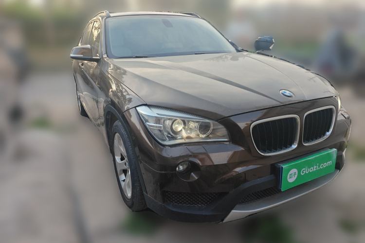 Used BMW X1 2013 sDrive18i Leading Model Front Right 45 Deg