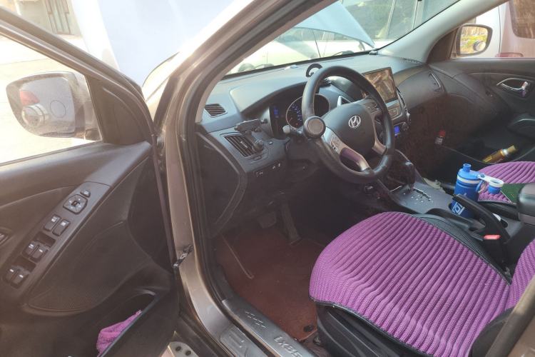 Used Hyundai ix35 2013 2.0L Automatic Two-Wheel Drive Smart GLS China IV Standard Driver Seat
