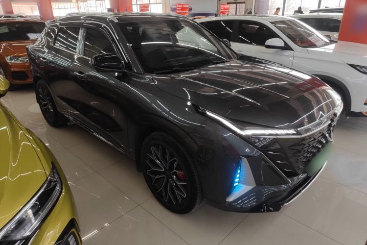 Used Oshan Z6 New Energy 2023 ZhiDian iDD 150KM Flagship PLUS Smart Parking Edition
