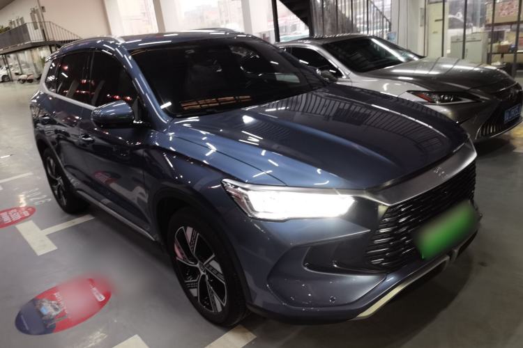 Used BYD Song Pro New Energy 2023 Champion Edition DM-i 110KM Excellence Model Front Right 45 Deg