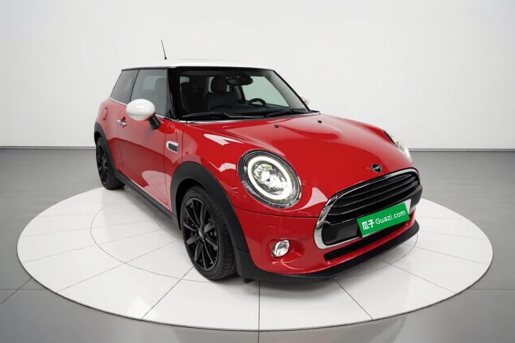 Used MINI 2019 1.5T COOPER Artist Front Right 45 Deg