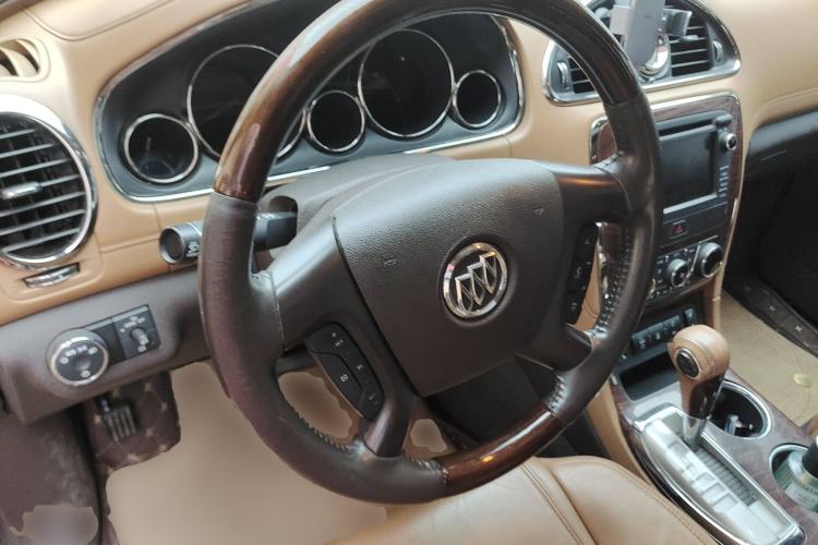 Used Buick Enclave 2014 3.6L Two-Wheel Drive Elite Comfort Version