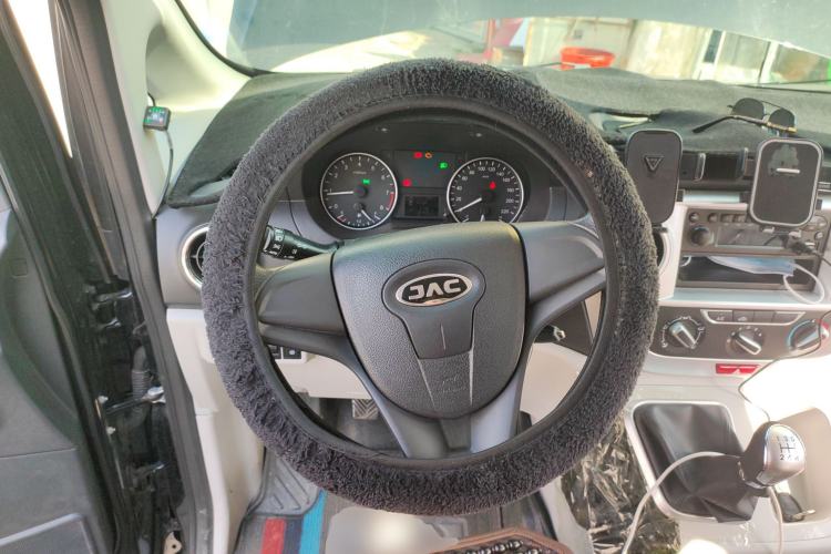 Used JAC Refine M3 2025 PLUS 1.8L Manual Classic Edition 7 Seats