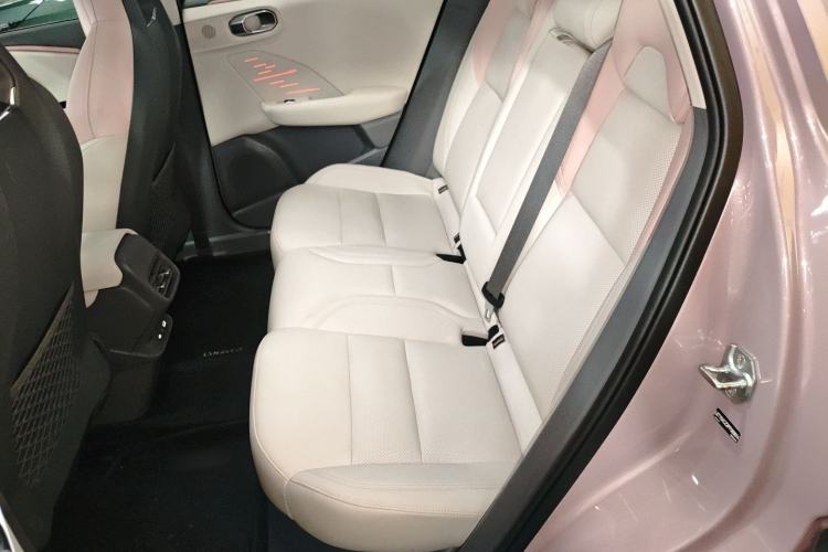 Used Lynk & Co 06 EM-P 2023 EM-P 126 Long-Range Halo Left Rear Seat