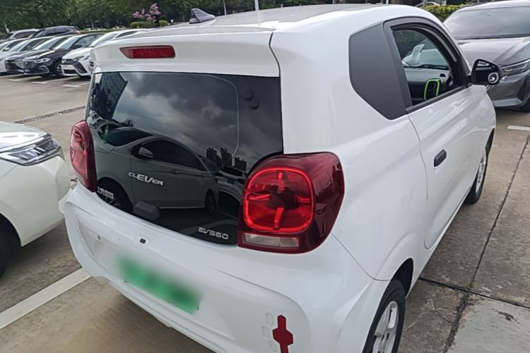 Used Roewe Clever 2021 302 km New Four-Seater Super-Efficient Version Rear Right 45 Deg