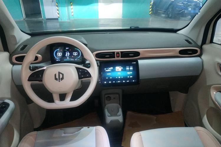 Used Leapmotor T03 2024 310 Comfort Edition Center Console