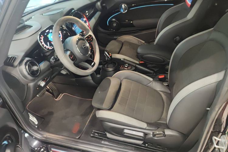 Used MINI JCW 2023 Facelift 2.0T JOHN COOPER WORKS ALL-IN
