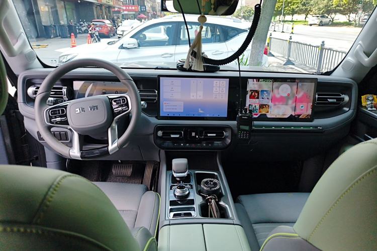 Used BAIC Off-Road BJ40 2024 2.0T All-New Blade Hero Edition Climber
