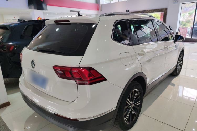 Used Volkswagen Tiguan L 2021 330TSI Automatic Two-Wheel Drive Smart Edition
