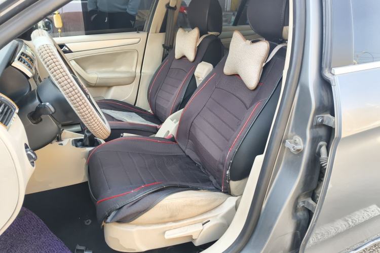 Used Volkswagen Bora 2012 1.6L Manual Fashion Edition
