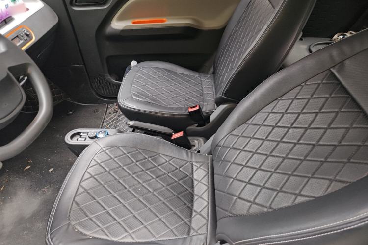 Used Wuling Hongguang MINIEV 2022 Zizai Version Lithium Iron Phosphate Left Front Seat