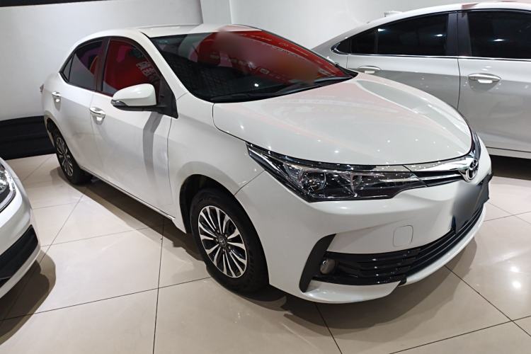 Used Toyota Corolla 2017 Revised Version 1.2T S-CVT GL Front Right 45 Deg