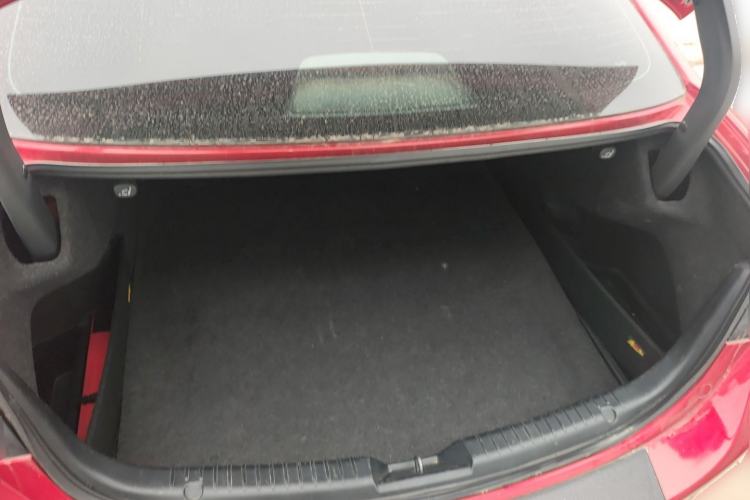 Used Mazda Atenza 2017 2.0L Blue Sky Luxury Edition Trunk