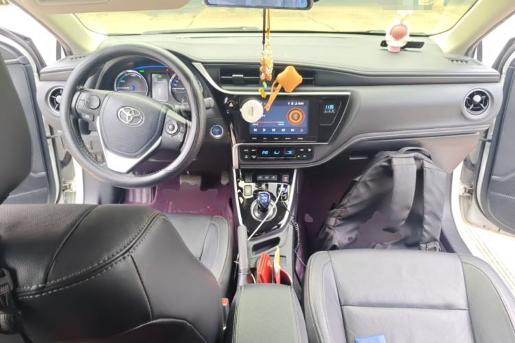 Used Toyota Corolla Hybrid E+ 2019 1.8L E-CVT Luxury Edition Center Console