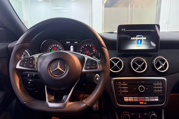 Used Mercedes-Benz CLA 2017 CLA 220 4MATIC Polar Limited Edition Steering Wheel