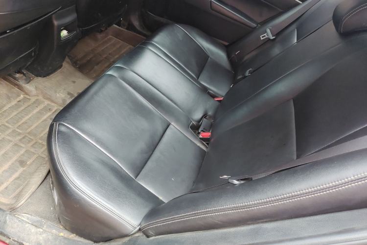 Used Toyota Corolla 2016 Dual-Engine 1.8L E-CVT Leading Edition
