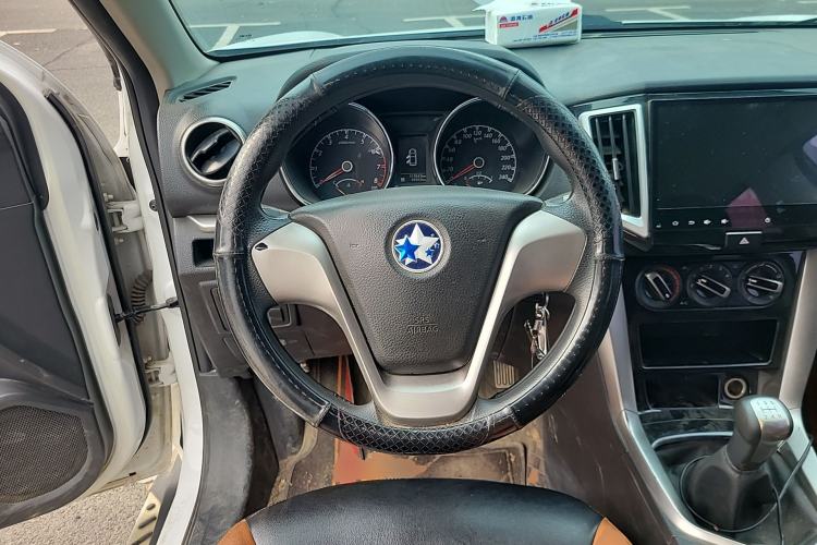 Used Venucia T70 2016 1.6L Manual Ruixing Edition
