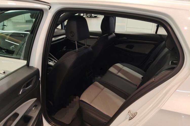 Used Volkswagen Golf 2025 300TSI R-Line Left Rear Seat