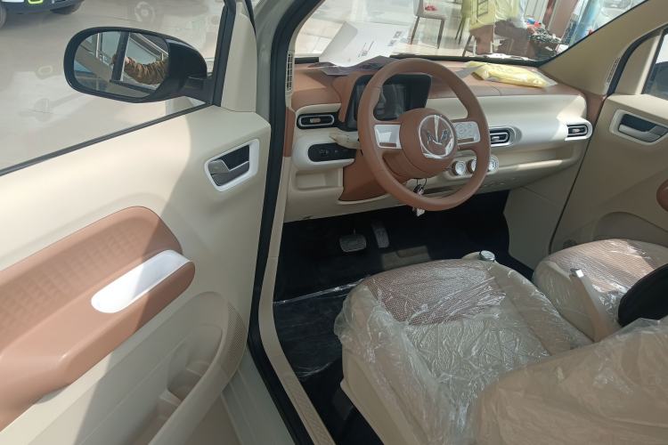 Used Wuling Hongguang MINIEV 2024 3rd Generation 215km Youth Edition Driver Seat