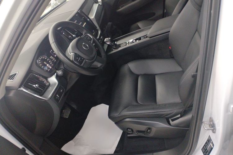 Used Volvo XC60 2020 T5 4x4 Zhiyi Luxury Edition
