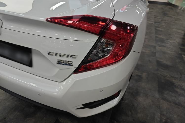 Used Honda Civic 2016 220TURBO CVT Luxury Edition Right Rear Taillight