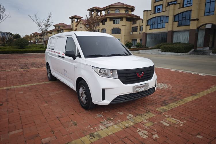 Used Wuling Zhengcheng 2021 1.5T Manual Comfort Version with Enclosed Windows