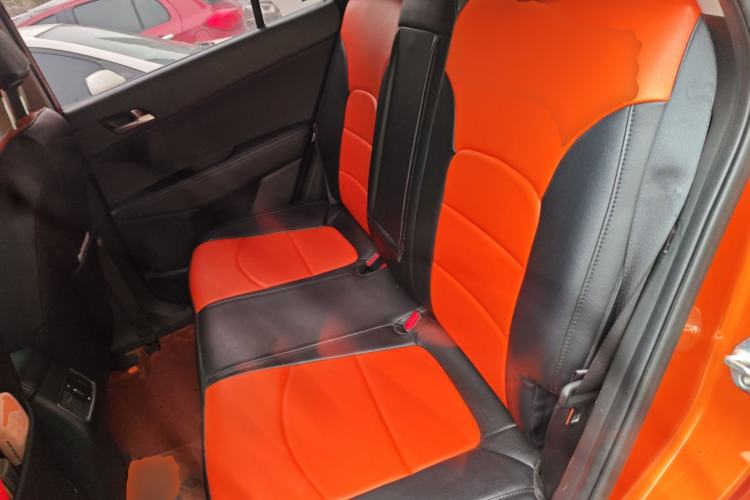 Used Hyundai ix25 2015 1.6L Automatic Two-Wheel-Drive Deluxe DLX Model