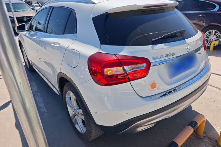 Used Mercedes-Benz GLA 2016 GLA 200 Fashion Model Rear Left 45 Deg