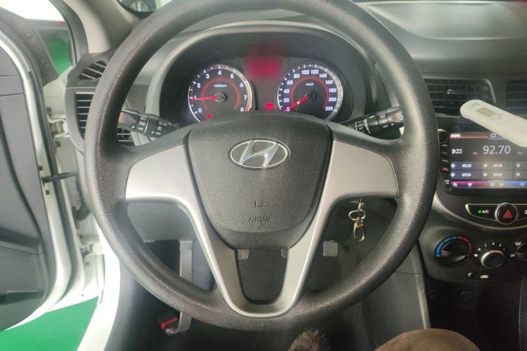 Used Hyundai Verna Ray 2014 1.4L Manual GLX
