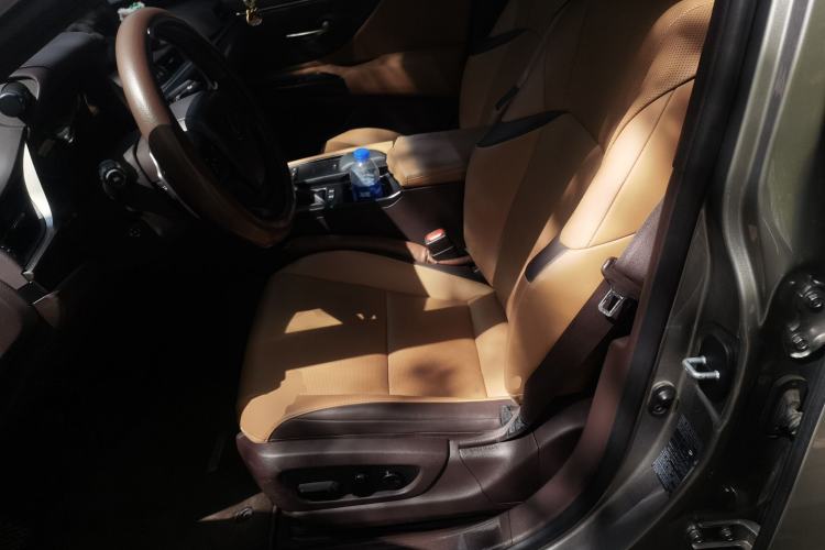 Used Lexus ES 2020 200 Excellence Edition
