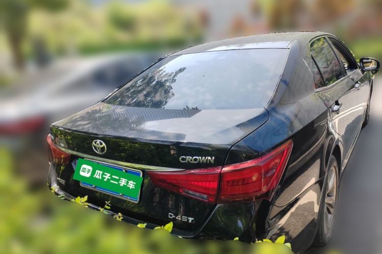 Used Toyota Crown 2015 2.0T Fashion Edition
