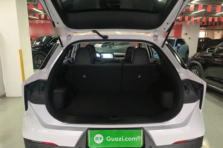 Used Venucia V DD-i 2025 Orca 150km Joyful Journey Edition
