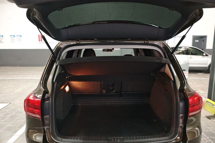 Used Volkswagen Tiguan L 2016 280TSI Automatic Two-Wheel-Drive Silk Road Style Edition