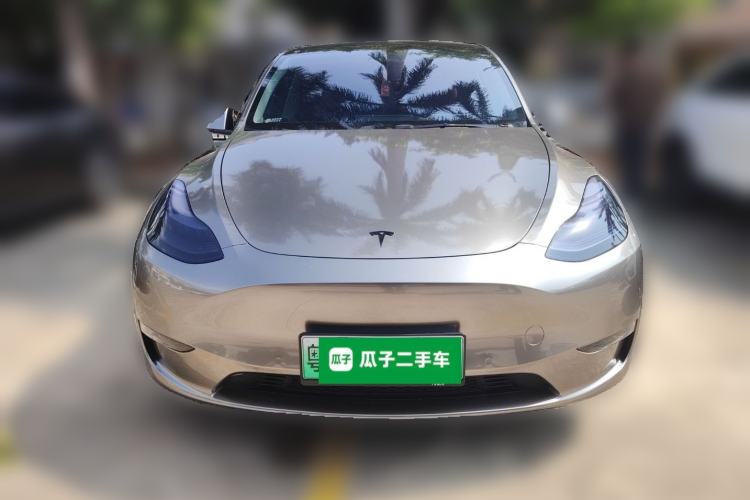 Used Tesla Model Y 2023 High-Performance All-Wheel-Drive Version
