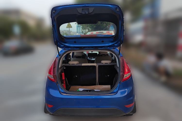 Used Ford Fiesta 2011 Hatchback 1.5L Automatic Fashion Edition Trunk