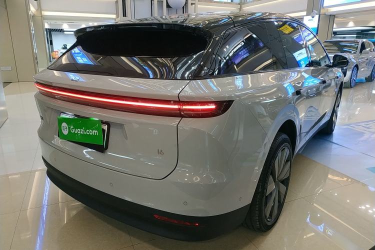 Used Li Auto i6 2025 Model Four-Wheel-Drive Standard Type Rear Right 45 Deg