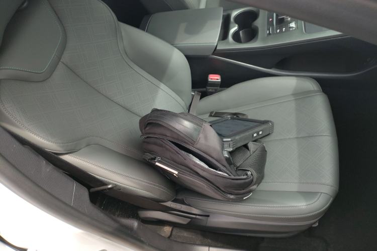 Used BYD Qin PLUS 2025 DM-i Smart Drive 55KM Leading Model Right Front Seat