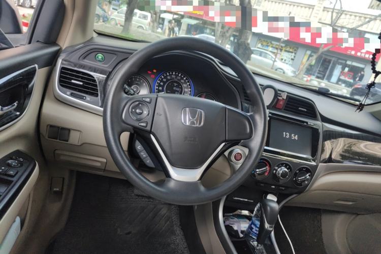 Used Honda Crider 2013 1.8L automatic luxury edition