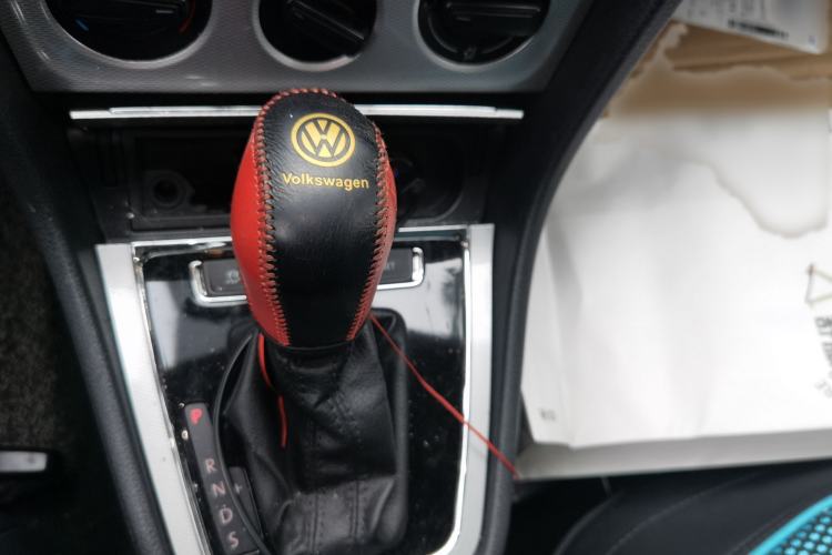 Used Volkswagen Gran Lavida 2013 1.6L Automatic Comfort Model
