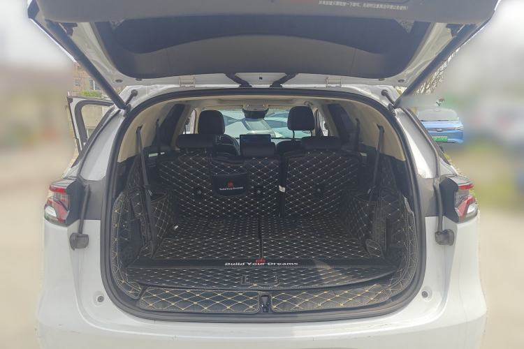 Used BYD Tang New Energy 2020 DM 2.0T Dual-Engine All-Wheel Drive Prestige 7-Seater China VI Standard Trunk