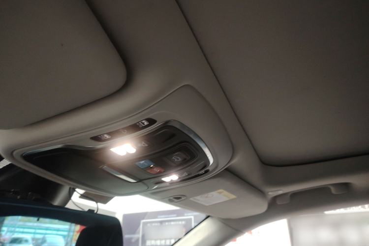 Used Jeep Grand Commander 2022 2.0T Four-Wheel Drive Luxury Edition Headliner