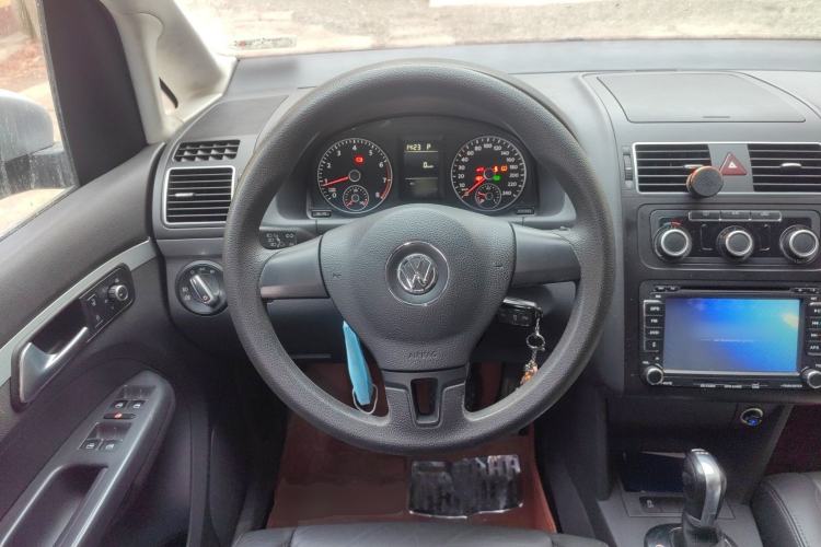 Used Volkswagen Touran 2015 1.4T DSG Comfort Edition 5 Seats