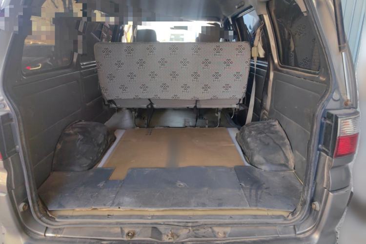 Used FORTHING Lingzhi 2015 V3 1.5L 5-Seater Special Offer Model
