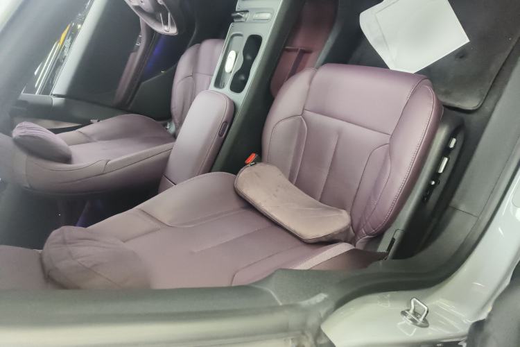 Used Nio ET5 2022 75 kWh Right Front Seat