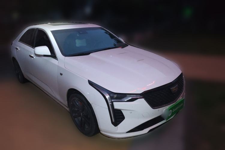 Used Cadillac CT4 2021 28T Luxury Model Front Right 45 Deg