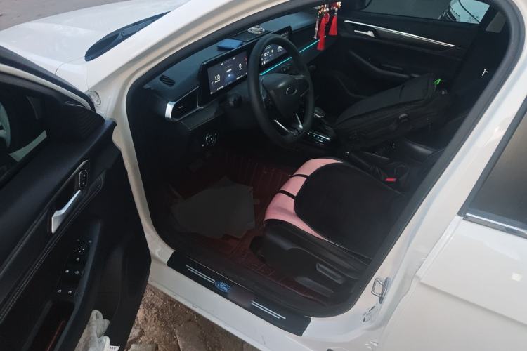 Used Ford Escort 2021 1.5L Automatic Diamond Edition Interior 3