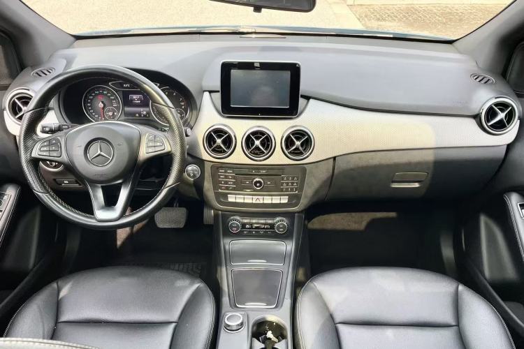 Used Mercedes-Benz B-Class 2015 B 200 Fashion Model