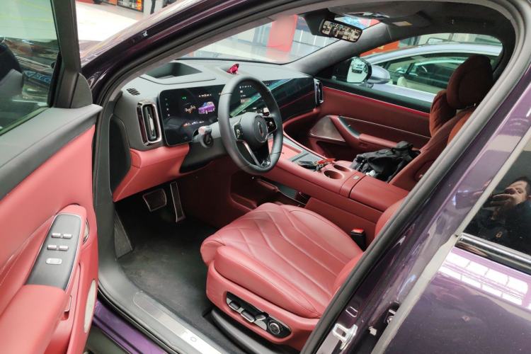 Used Hima AITO M8 2025 Extended-Range Ultra Version 53.4 kWh 5-Seater Edition