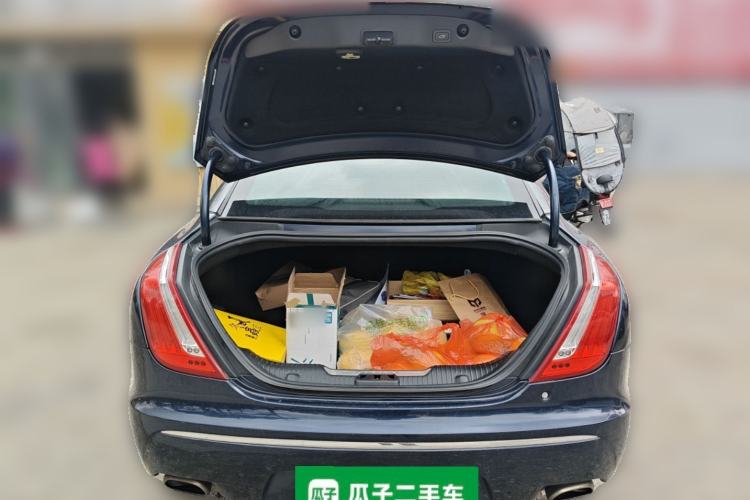 Used Jaguar XJ 2014 XJL 2.0T Two-Wheel-Drive Elegant Business Edition
